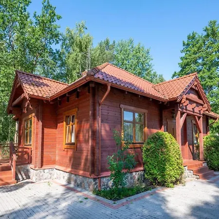 Дом отдыха Comfortable With A Fireplace Боболин